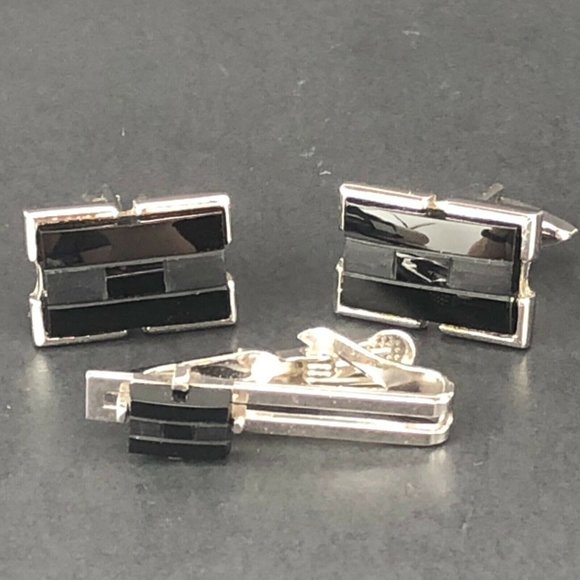 SWANK Other - Vintage Swank Cufflinks & Tie Clip Black Onyx Silver Tone Set